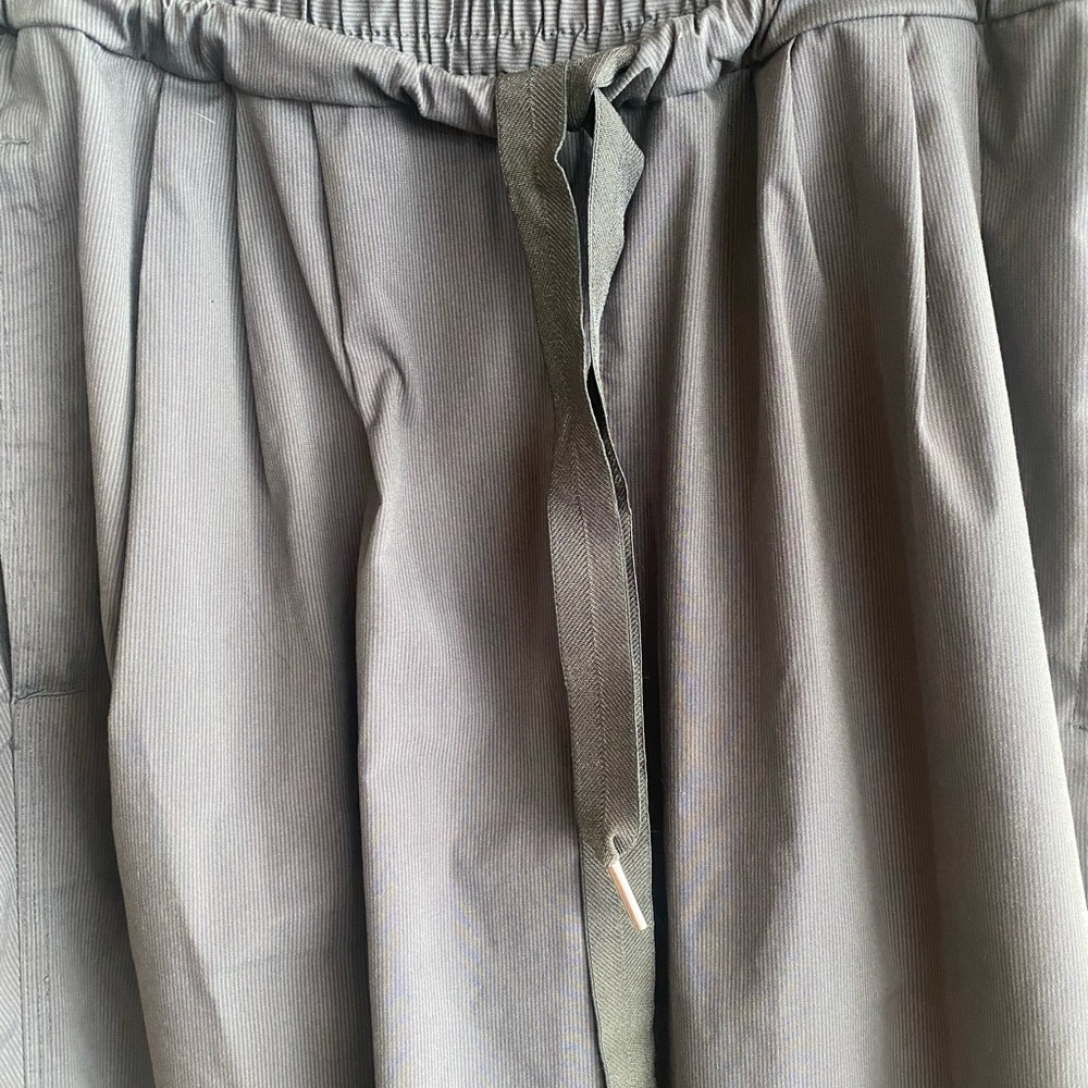 Lululemon athletica Wide Leg High Waisted Studio Pant Grey 12 - Picture 9 of 11